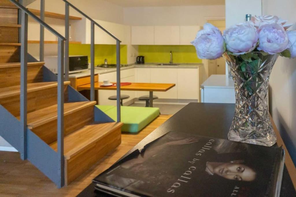 Apartamento Art Atelier Terrazza Borgo Roma Exterior foto